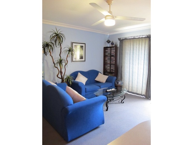 2/21 Steven Street, Redcliffe QLD 4020