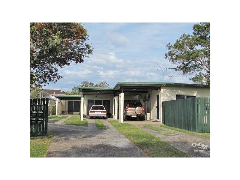 2/4 Longland Street, Redcliffe QLD 4020