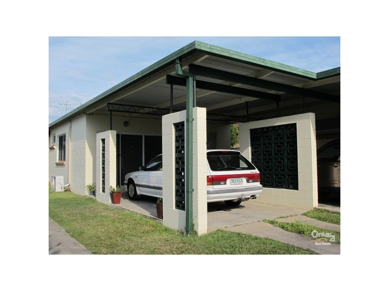 2/4 Longland Street, Redcliffe QLD 4020