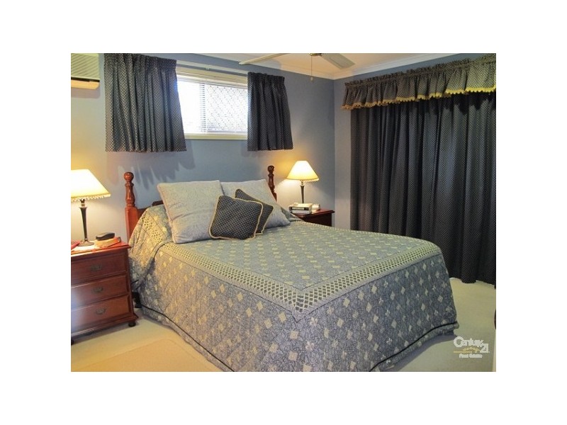 21 Beacon Crescent, Newport QLD 4020