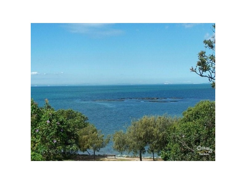 4 Caroline Street, Woody Point QLD 4019