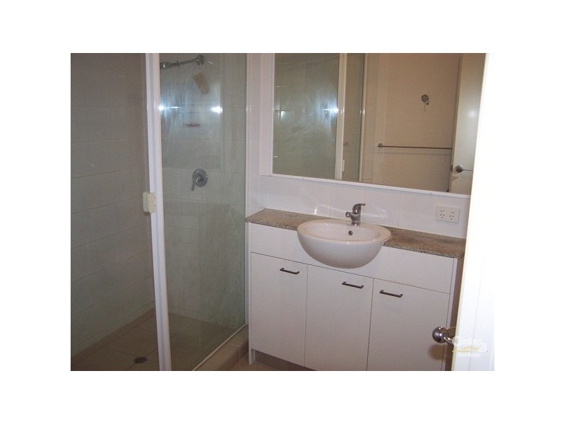 8/3 Rock Street, Scarborough QLD 4020