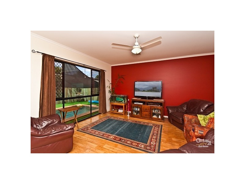 2 Wales Street, Clontarf QLD 4019