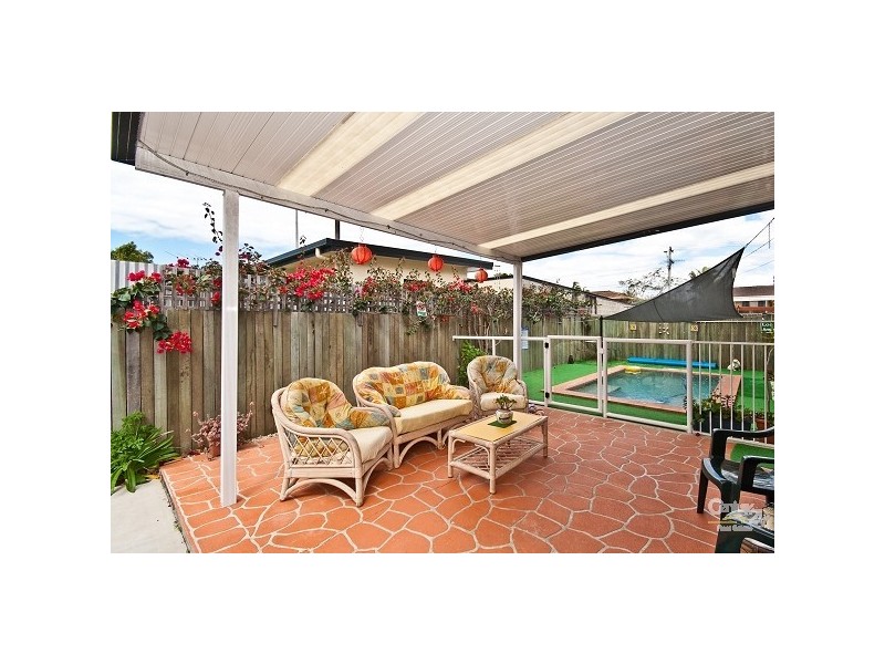 2 Wales Street, Clontarf QLD 4019