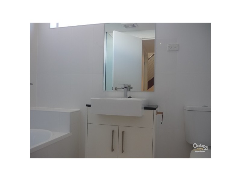 17/75 Sutton Street, Redcliffe QLD 4020