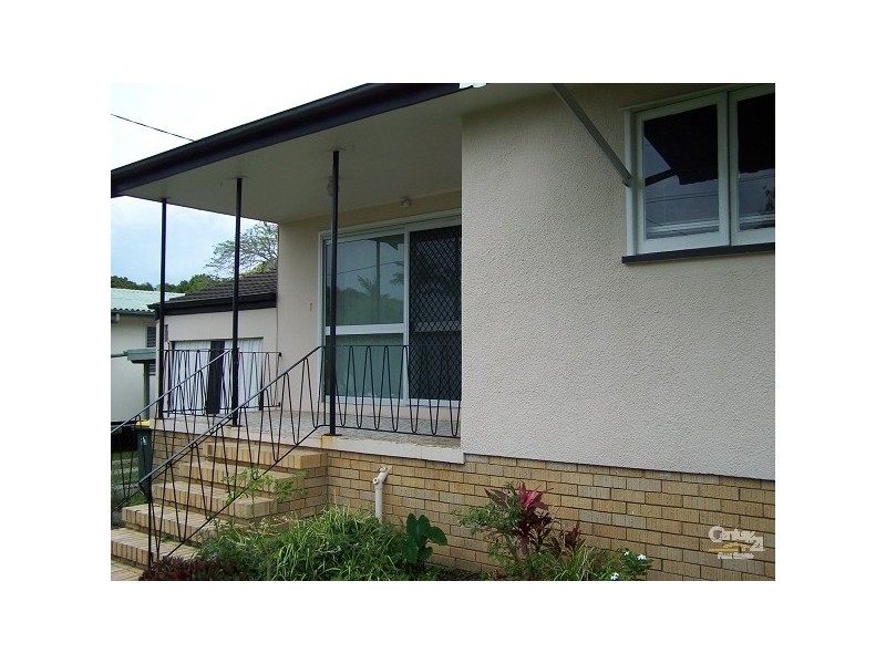 8 Ralph Street, Clontarf QLD 4019