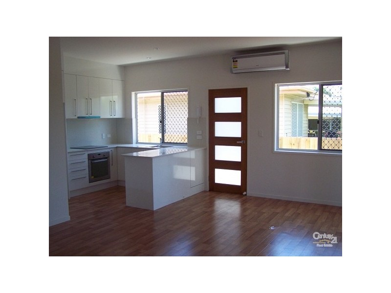 4/3 Landsborough Avenue, Scarborough QLD 4020