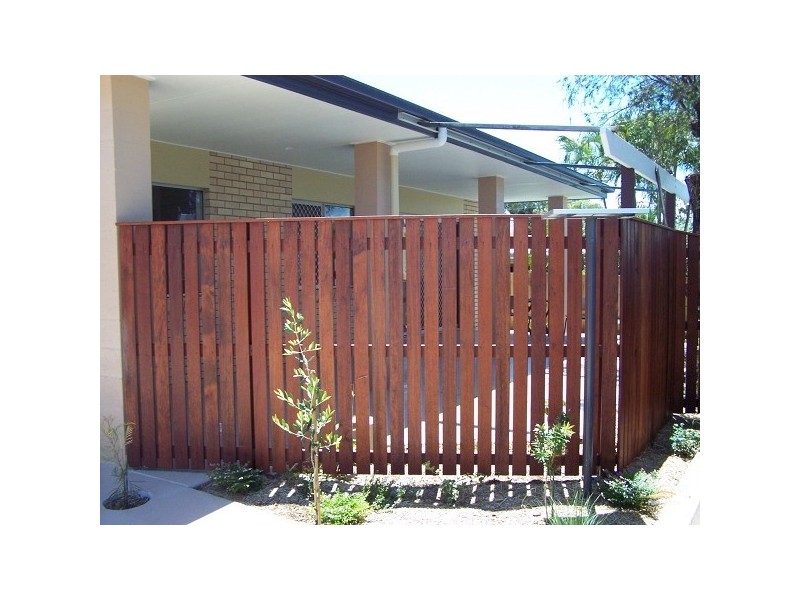 4/3 Landsborough Avenue, Scarborough QLD 4020