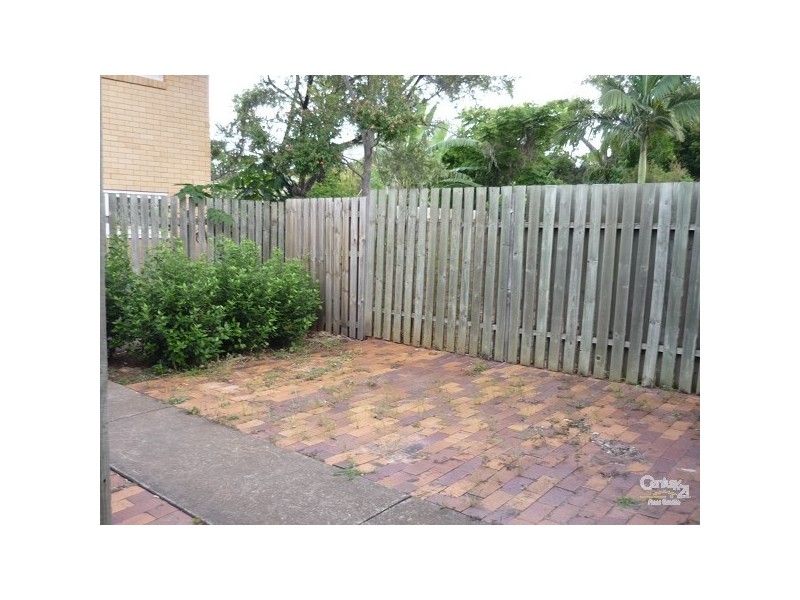 1/9 Queen Street, Scarborough QLD 4020