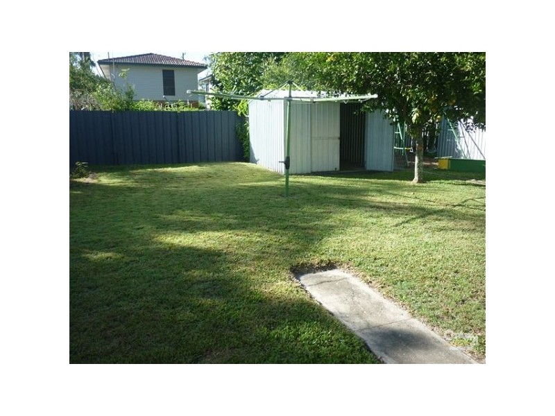 12 Ettie Street, Redcliffe QLD 4020