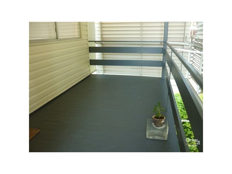 12 Ettie Street, Redcliffe QLD 4020