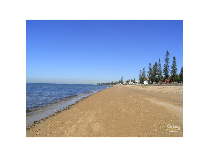 31 Marine Parade, Redcliffe QLD 4020