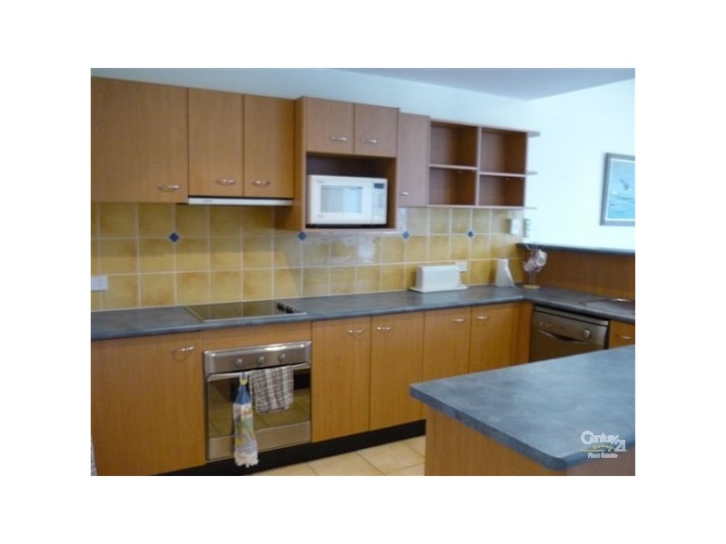 1/81 Marine Parade, Redcliffe QLD 4020