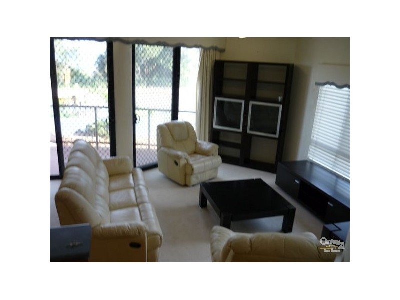 1/81 Marine Parade, Redcliffe QLD 4020