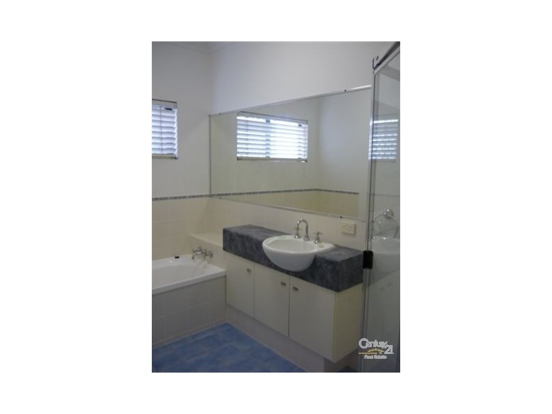 1/81 Marine Parade, Redcliffe QLD 4020