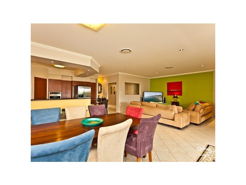 9 Aurora Place, Newport QLD 4020