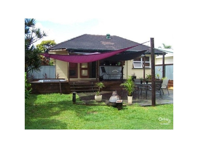 8 Beedham Street, Clontarf QLD 4019