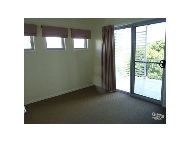 9/415 Scarborough Road, Scarborough QLD 4020