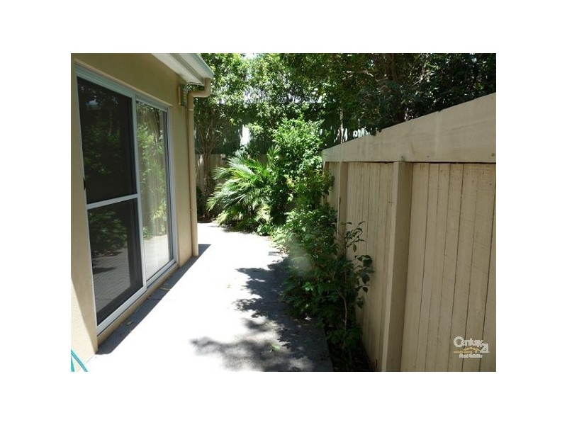 9/415 Scarborough Road, Scarborough QLD 4020