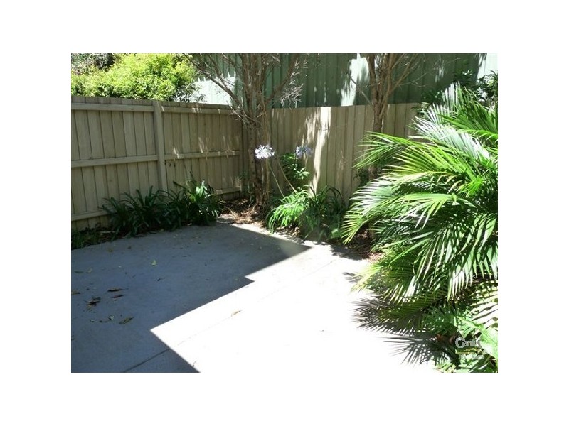 9/415 Scarborough Road, Scarborough QLD 4020