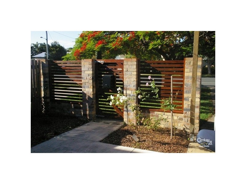 33 Bell Street, Woody Point QLD 4019