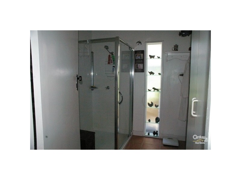 33 Bell Street, Woody Point QLD 4019