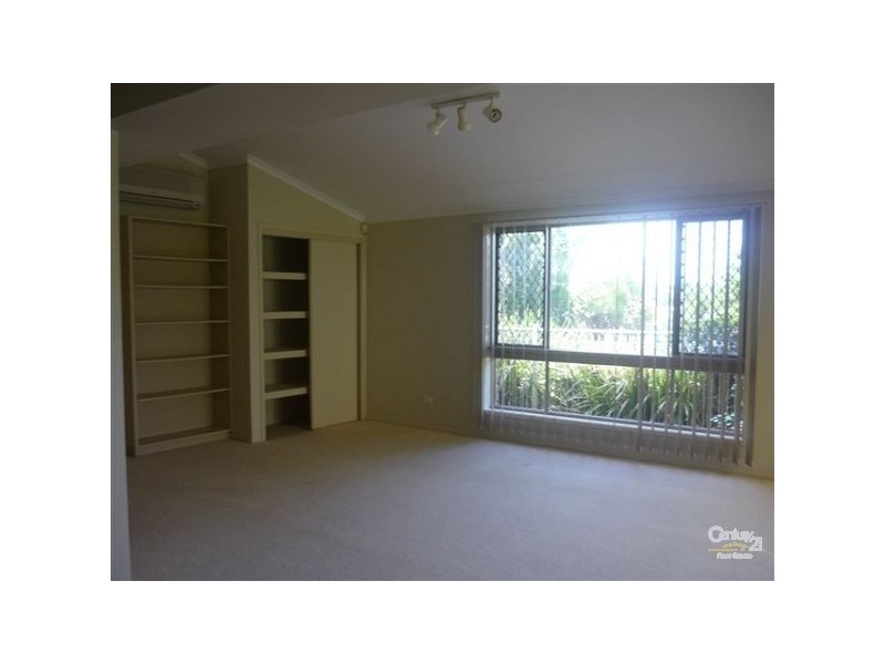 14 Constellation Court, Newport QLD 4020