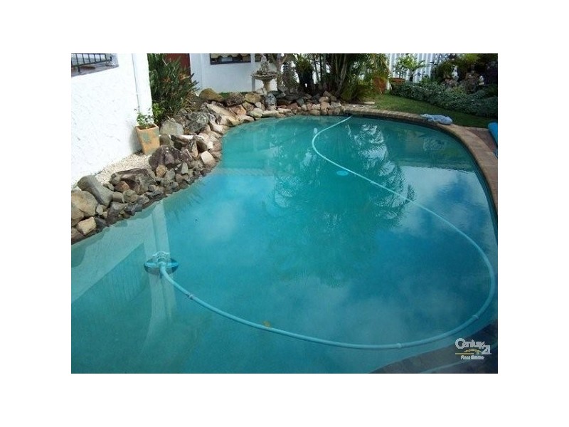 15 Canna Street, Clontarf QLD 4019