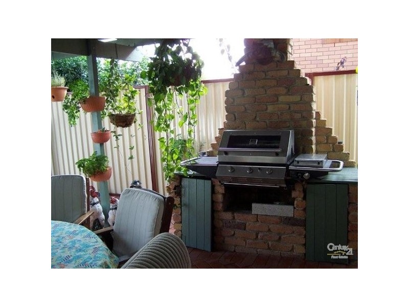 15 Canna Street, Clontarf QLD 4019