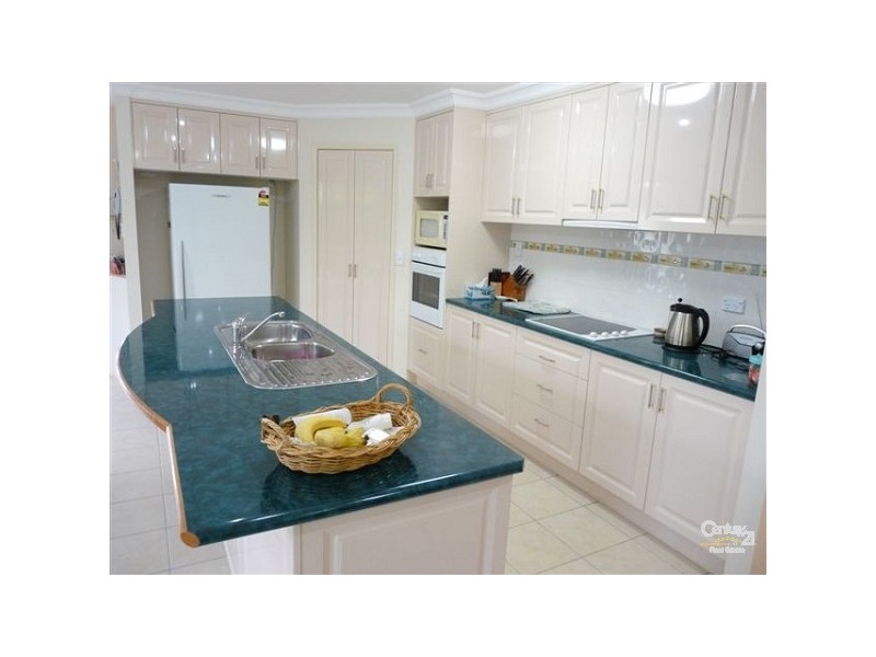 18 Cashmere Street, Rothwell QLD 4022