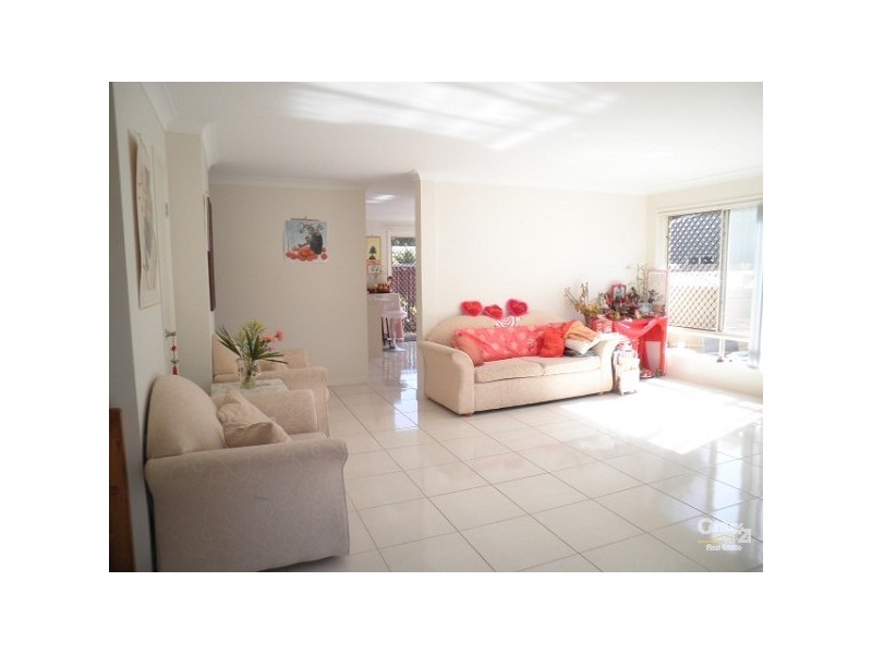 2/45 Grace Street, Scarborough QLD 4020