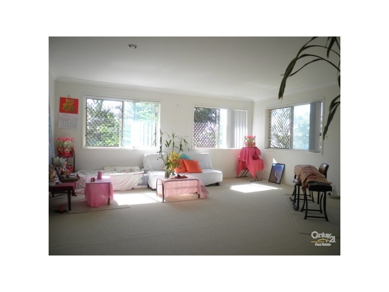 2/45 Grace Street, Scarborough QLD 4020