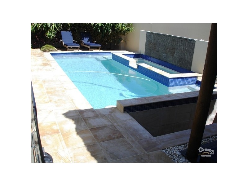 56 Lionheart Crt Newport, Newport QLD 4020