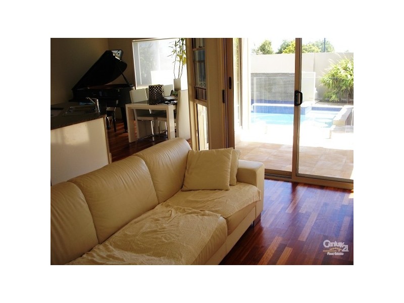 56 Lionheart Crt Newport, Newport QLD 4020