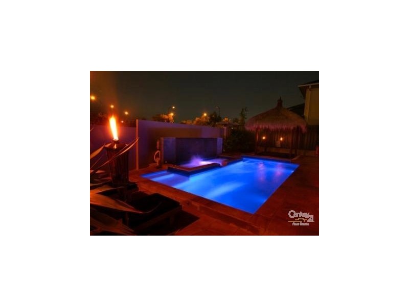56 Lionheart Crt Newport, Newport QLD 4020