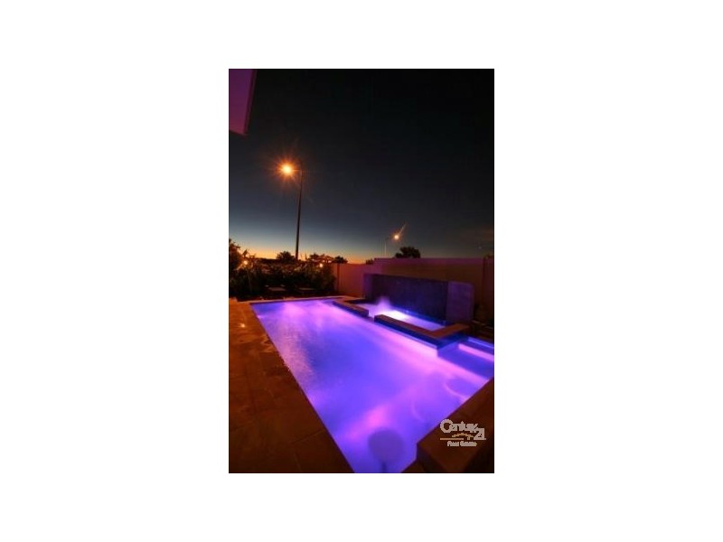 56 Lionheart Crt Newport, Newport QLD 4020