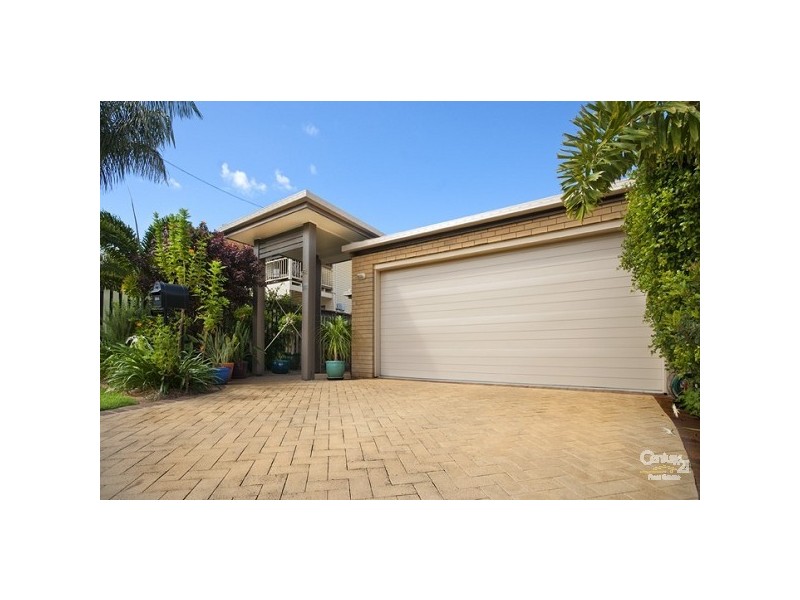 6A Amanda Street, Scarborough QLD 4020