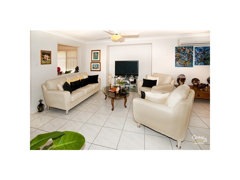 6A Amanda Street, Scarborough QLD 4020