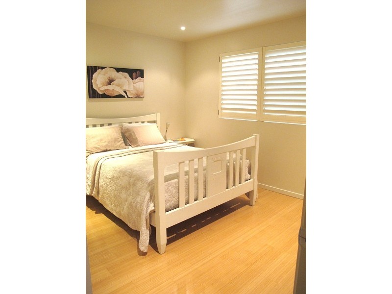 4/2 Queen Street, Scarborough QLD 4020