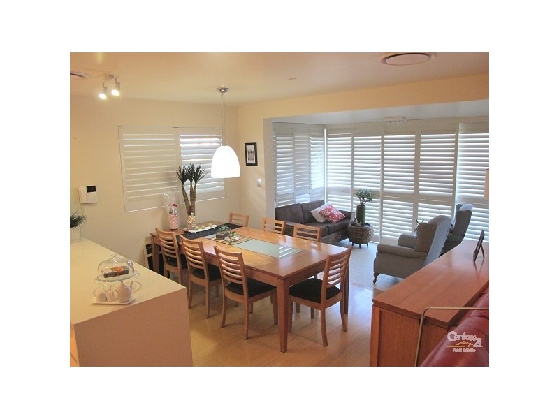 4/2 Queen Street, Scarborough QLD 4020