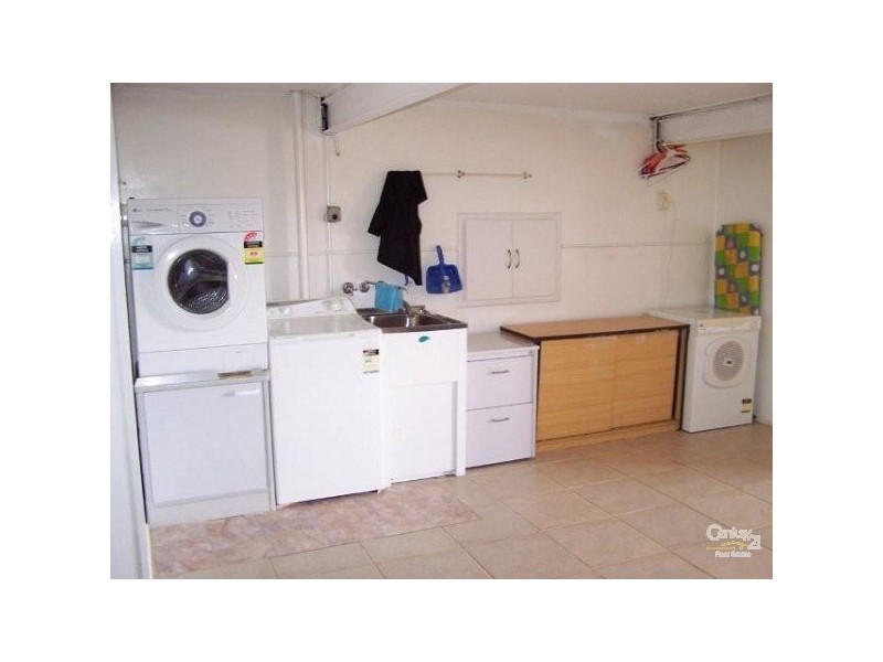 17 Beedham St, Clontarf QLD 4019