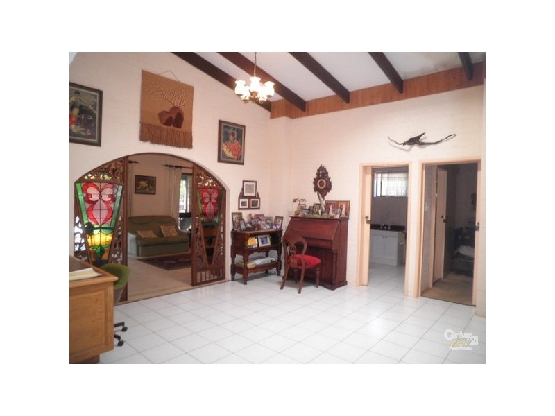 3 Courageous Ct, Newport QLD 4020