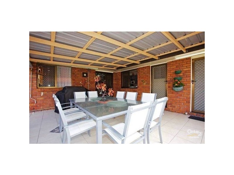 4 Morris Rd, Kippa-ring QLD 4021