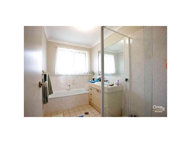 4 Morris Rd, Kippa-ring QLD 4021