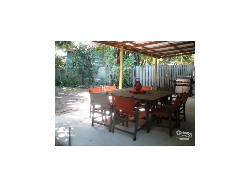 30 LOUIS, Redcliffe QLD 4020