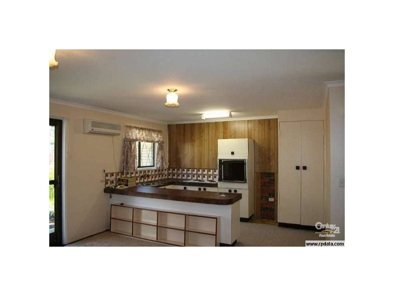 2/11 View Street, Woody Point QLD 4019