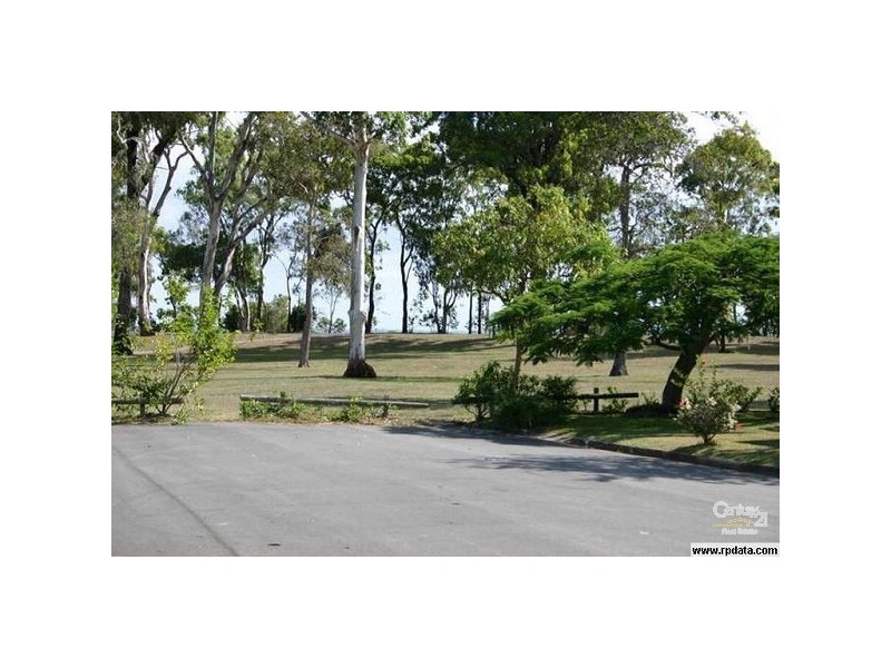 2/11 View Street, Woody Point QLD 4019