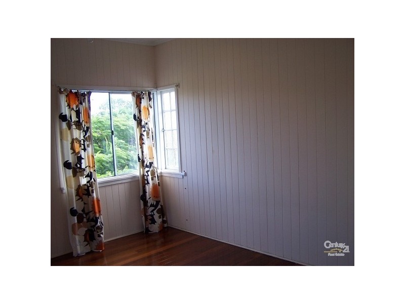 82 Ellen Street, Woody Point QLD 4019