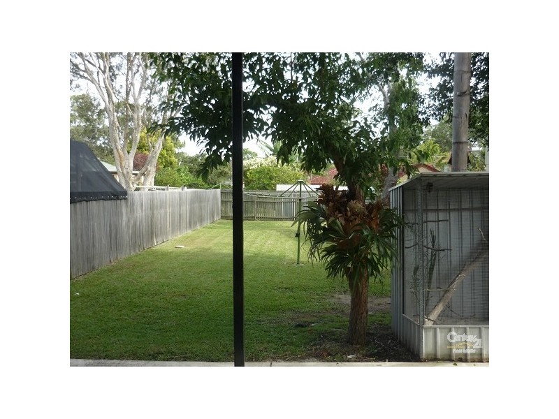 1a Brennan Road, Scarborough QLD 4020
