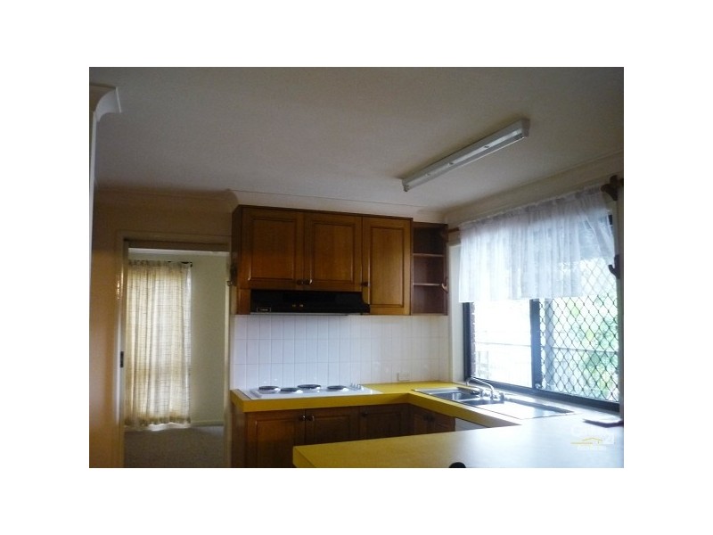 6 Southern Cross Drive, Newport QLD 4020